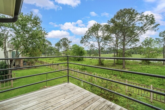 Building Photo - 16212 Seahorse Dr