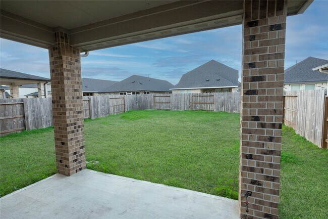 Building Photo - 17549 Rosette Grass Dr