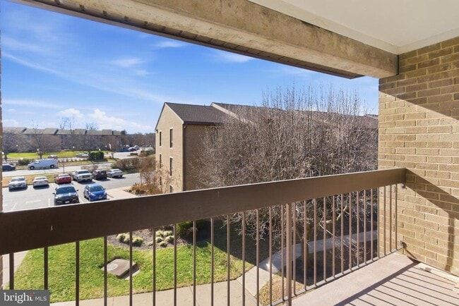 Building Photo - 561 Florida Ave