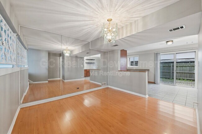 Building Photo - 9517 Terrace Pl