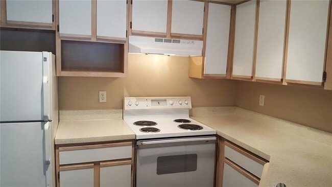 Building Photo - 6000 Shepherd Mountain Cove