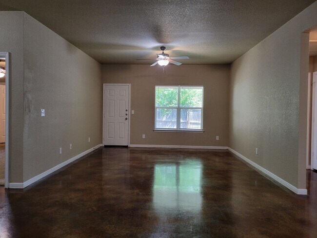 Building Photo - 101StoneCanyon