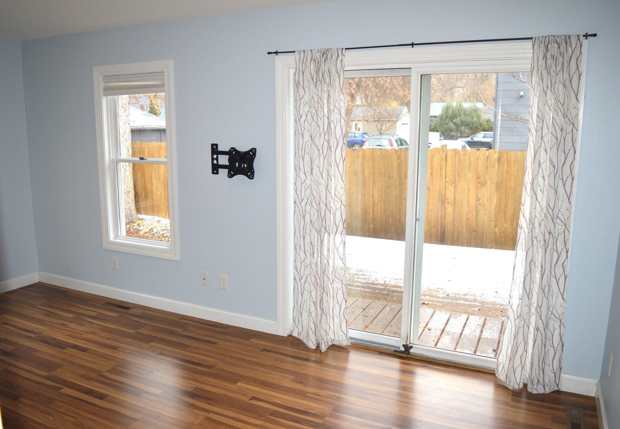 Building Photo - 209 N Ingersoll St