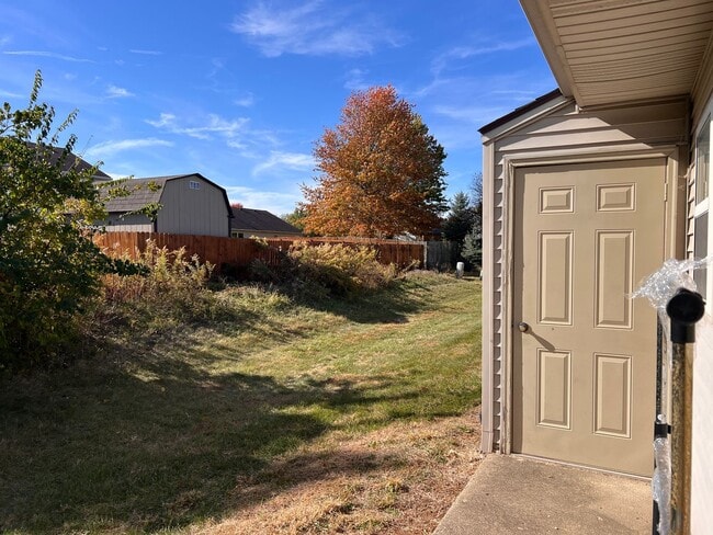 Building Photo - 2B1b Apartment Sublease Available at Cheswick Village