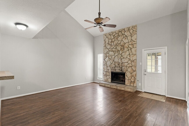 Building Photo - 12322 Wild Pine Dr