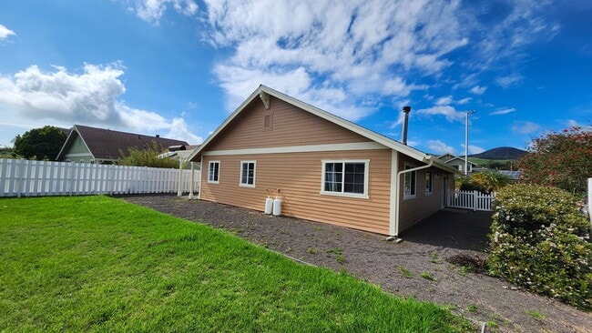 Building Photo - Pacheco, Evelyn (Kamalo'o)