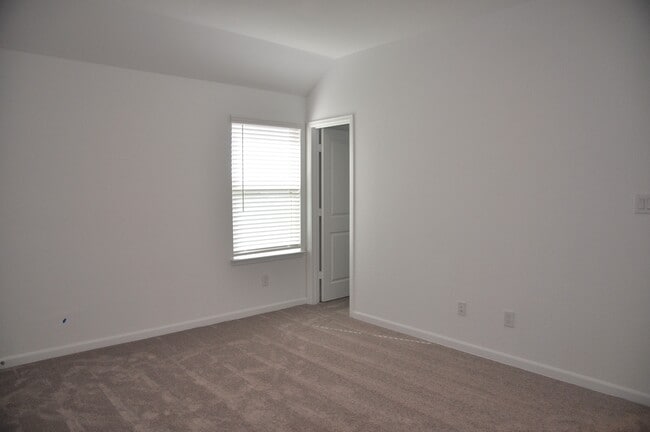 Building Photo - 32327 Melbrooke Dr