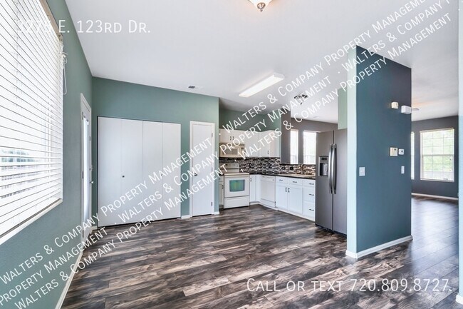 Building Photo - Updated Townhouse in THORNTON!!!!