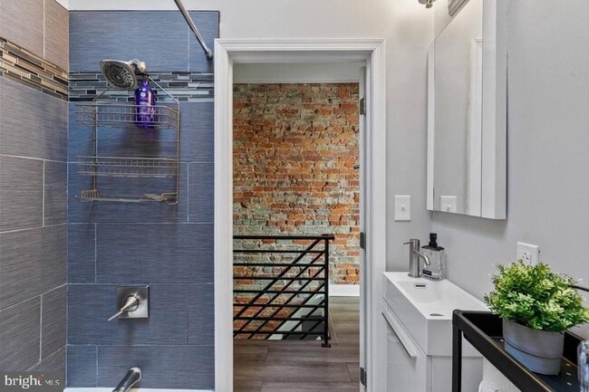 Building Photo - 1449 S 32nd St