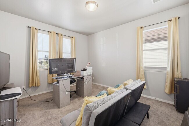 Building Photo - 1052 Summer Breeze Pl