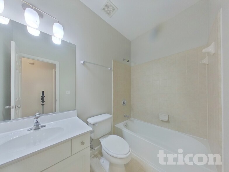 Building Photo - 22 Vinings Lake Dr SW