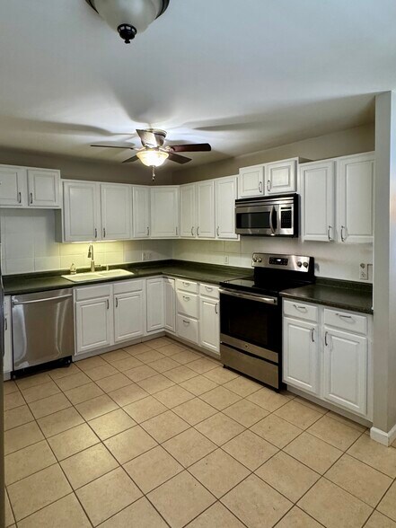 Eat InKitchen - 1400 Madison Ave