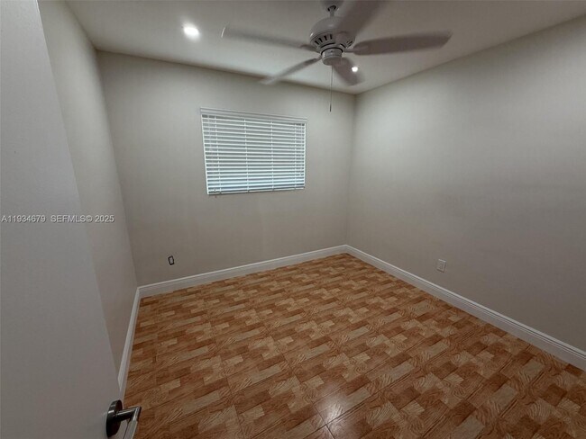 Building Photo - 6181 SW 109th Ct