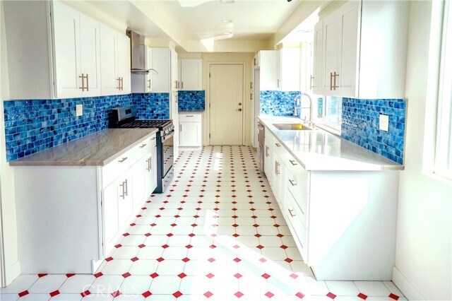 Building Photo - 5226 Los Diegos Way