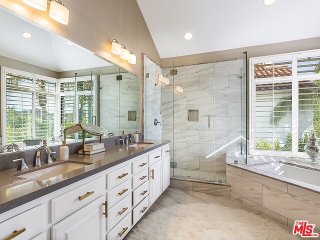 Building Photo - 3806 Paseo Primario