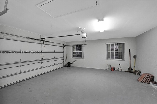 Building Photo - 18440 SW 77th Ct