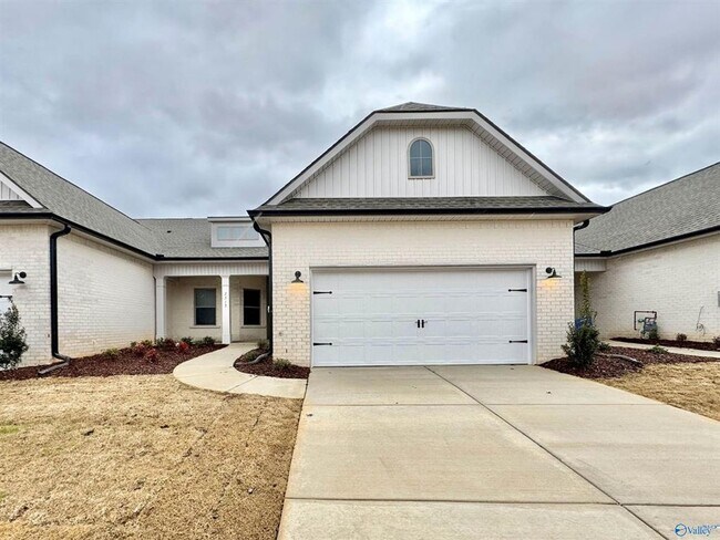 Building Photo - Step into your dream lifestyle at Nature's Walk on the Flint! $1865 *COMING SOON*