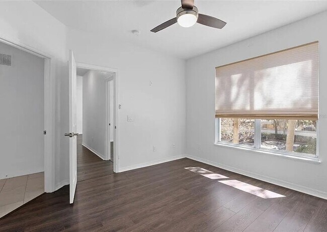Building Photo - Stylish 2 Bed, 1 Bath Condo in Bella Terra...