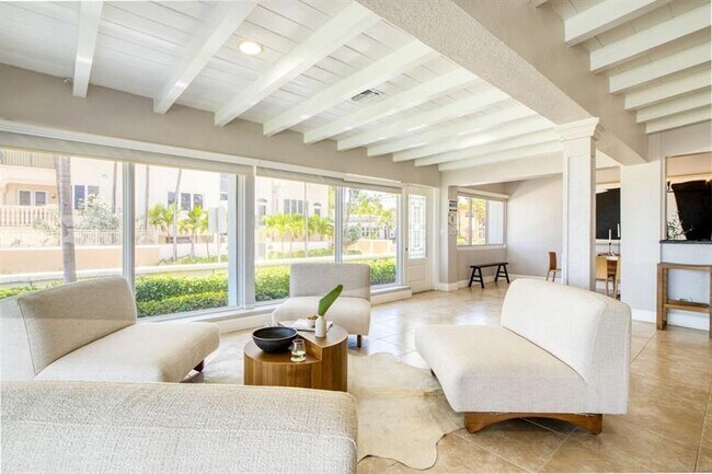 Building Photo - 1501 N Fort Lauderdale Beach Blvd