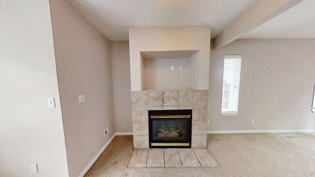 Building Photo - RENT SPECIAL! $500 OFF OF FIRST MONTH! 3 Bedroom, 2.5 Bath in the Cordata/Meridian Area!