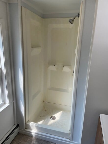 Building Photo - 27 Brown Ln