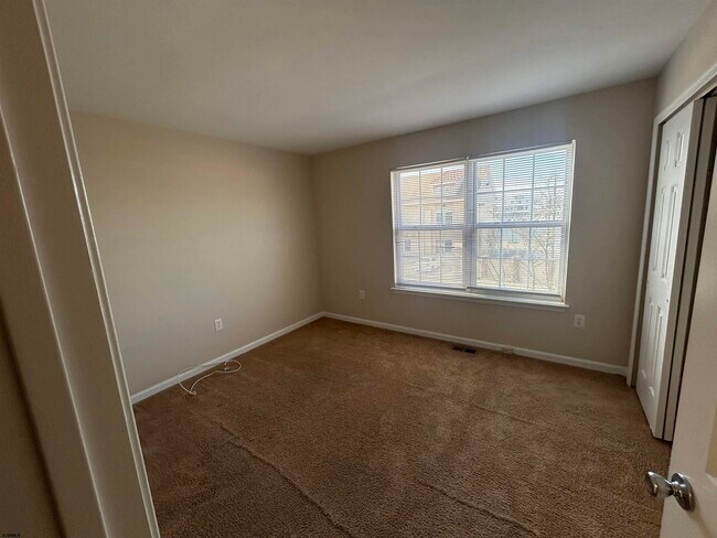 Building Photo - 57 Lighthouse Ct