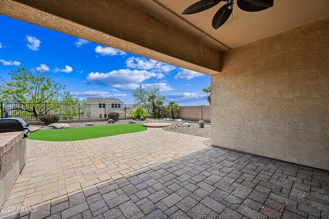 Building Photo - 18033 W Tecoma Rd