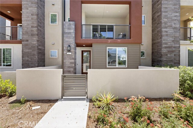 Building Photo - 127 Biome