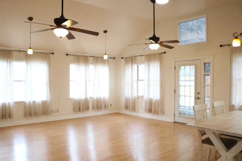 Building Photo - 7102 Moat Cove