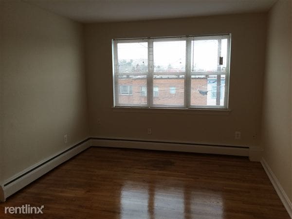 Building Photo - 439 N Frederick Ave