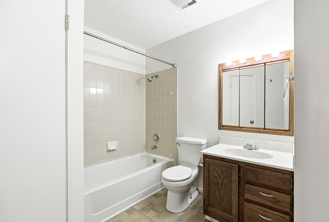 Building Photo - 6730 Spring Front Dr