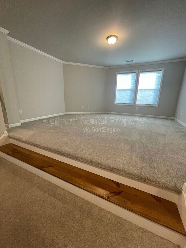 Building Photo - 8225 Crooked Crk Dr