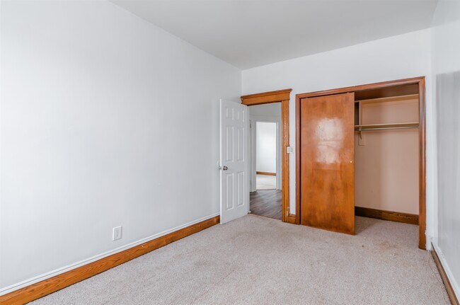 Building Photo - 142 Humphrey Ave