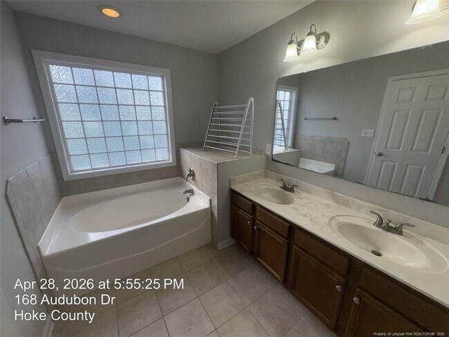 Building Photo - 168 Audubon Dr