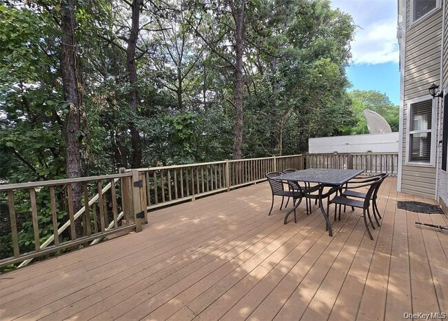 Building Photo - 19 Sunflower Ridge Rd