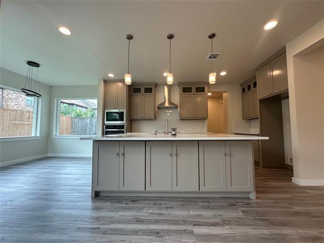 Building Photo - 809 Lotus Dr