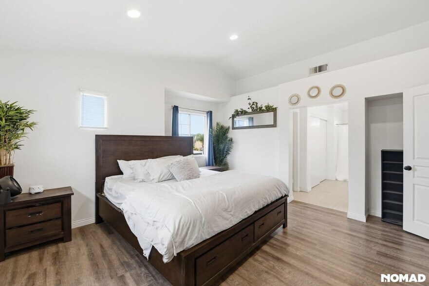 Building Photo - 44873 Rein Ct