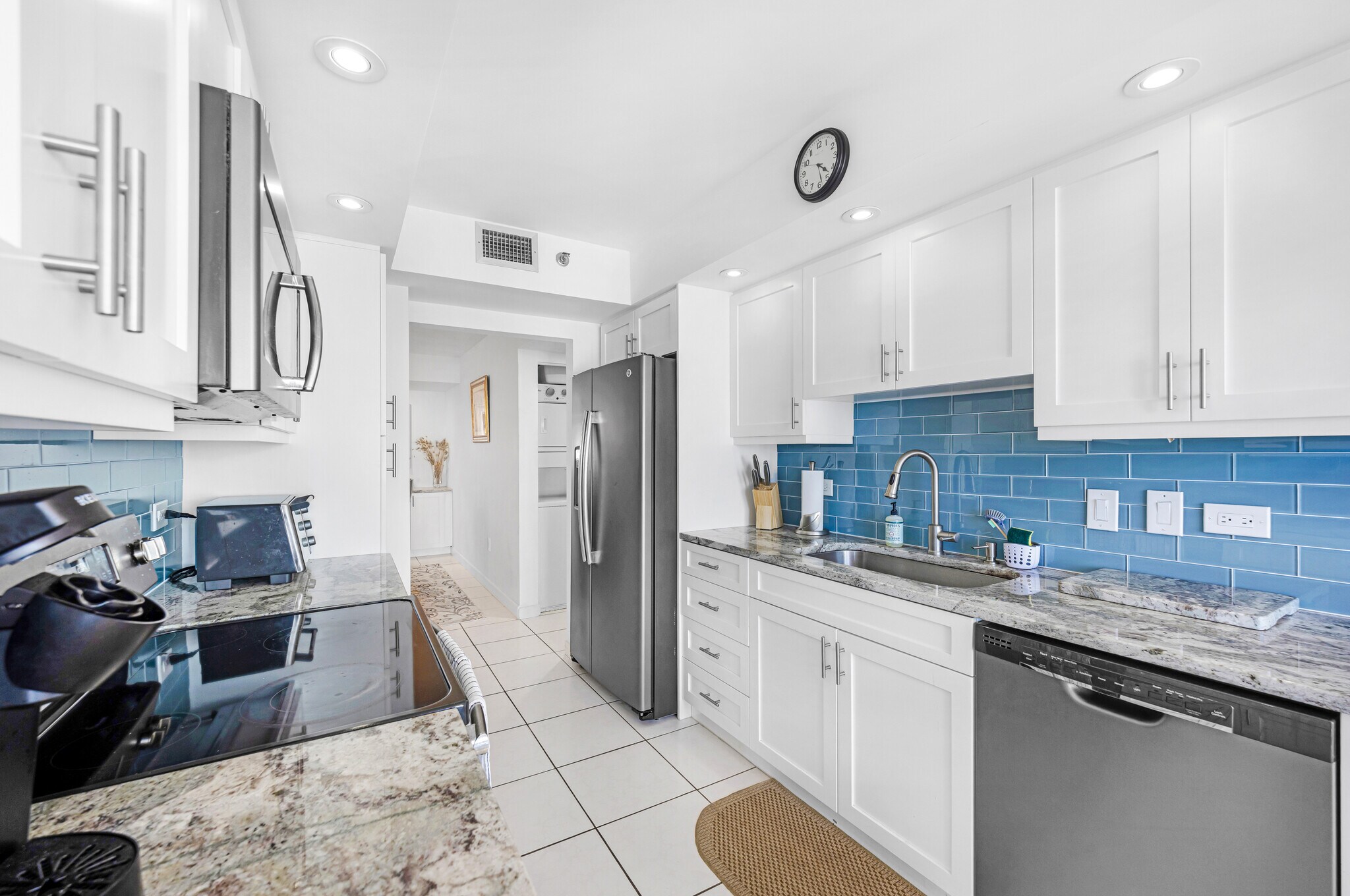 Building Photo - 1201 S Ocean Dr