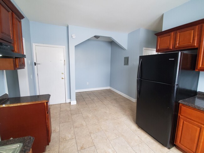 Building Photo - 130 Norman Rd