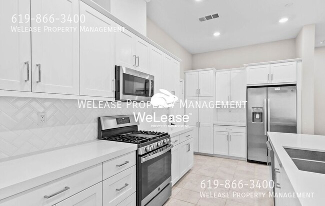 Building Photo - 2098 Bluestone Cir