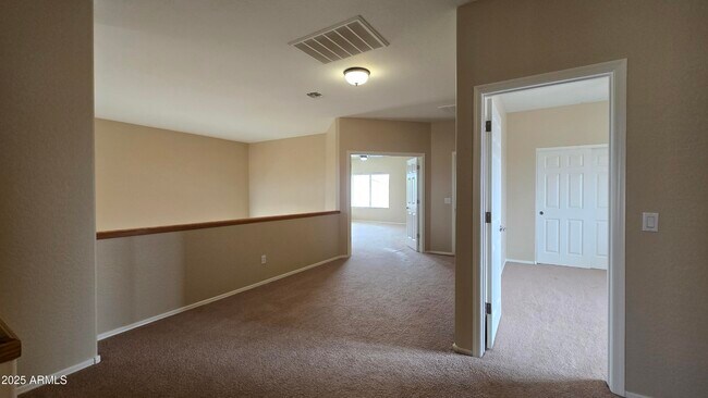 Building Photo - 6091 S 257th Dr