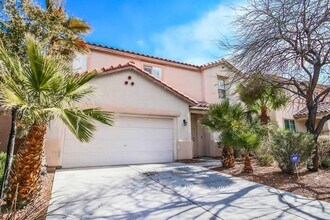Building Photo - Southern Highlands Beauty with Expansive Loft & Designer Upgrades!