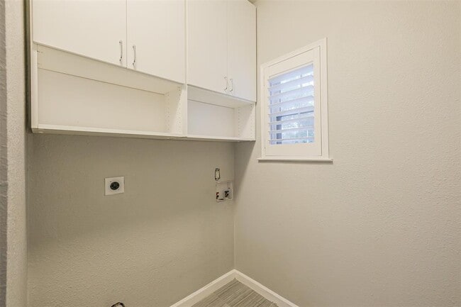 Building Photo - 5506 Langhorne Ct