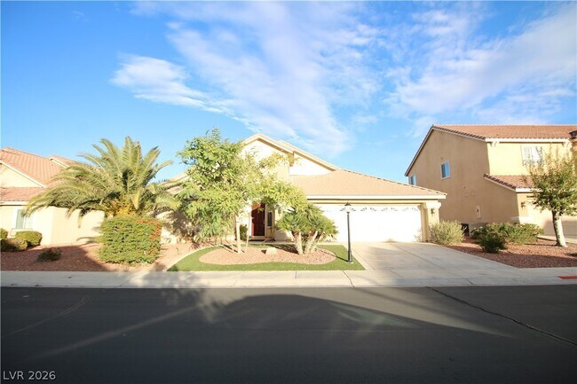 Building Photo - 1520 Vía Cassia