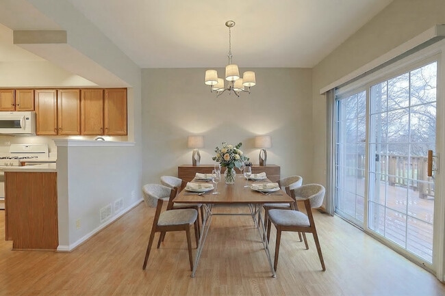 Building Photo - 145 Farmgate Dr