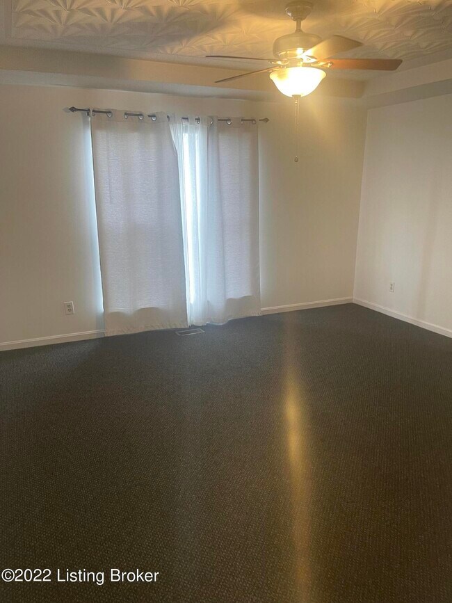 Building Photo - 6300 Camden Ct