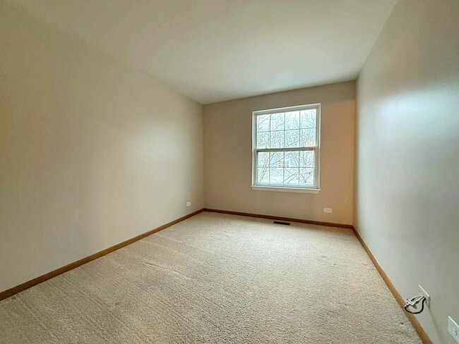 Building Photo - 4797 Amber Cir