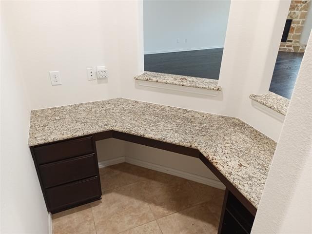 Building Photo - 1704 Freedom Dr