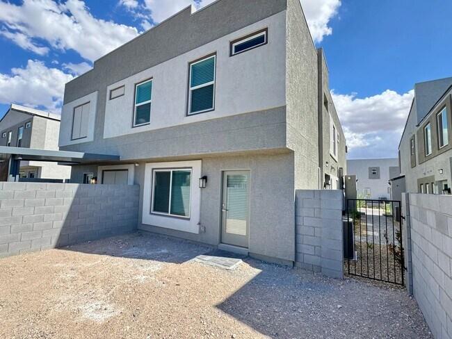 Building Photo - 4219 Norstad St