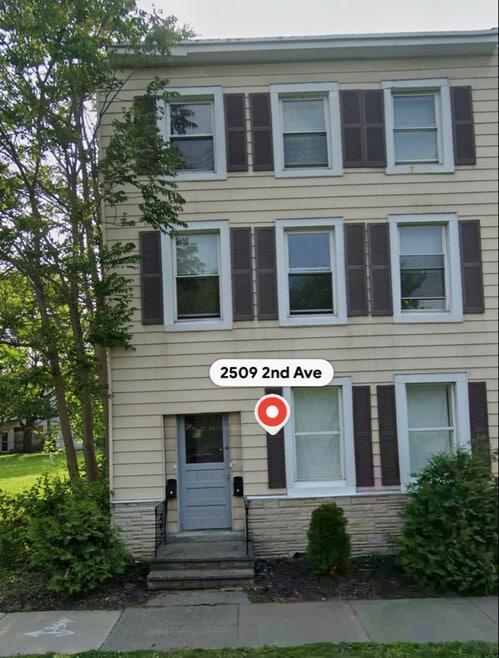 Building Photo - 2509 2nd Ave